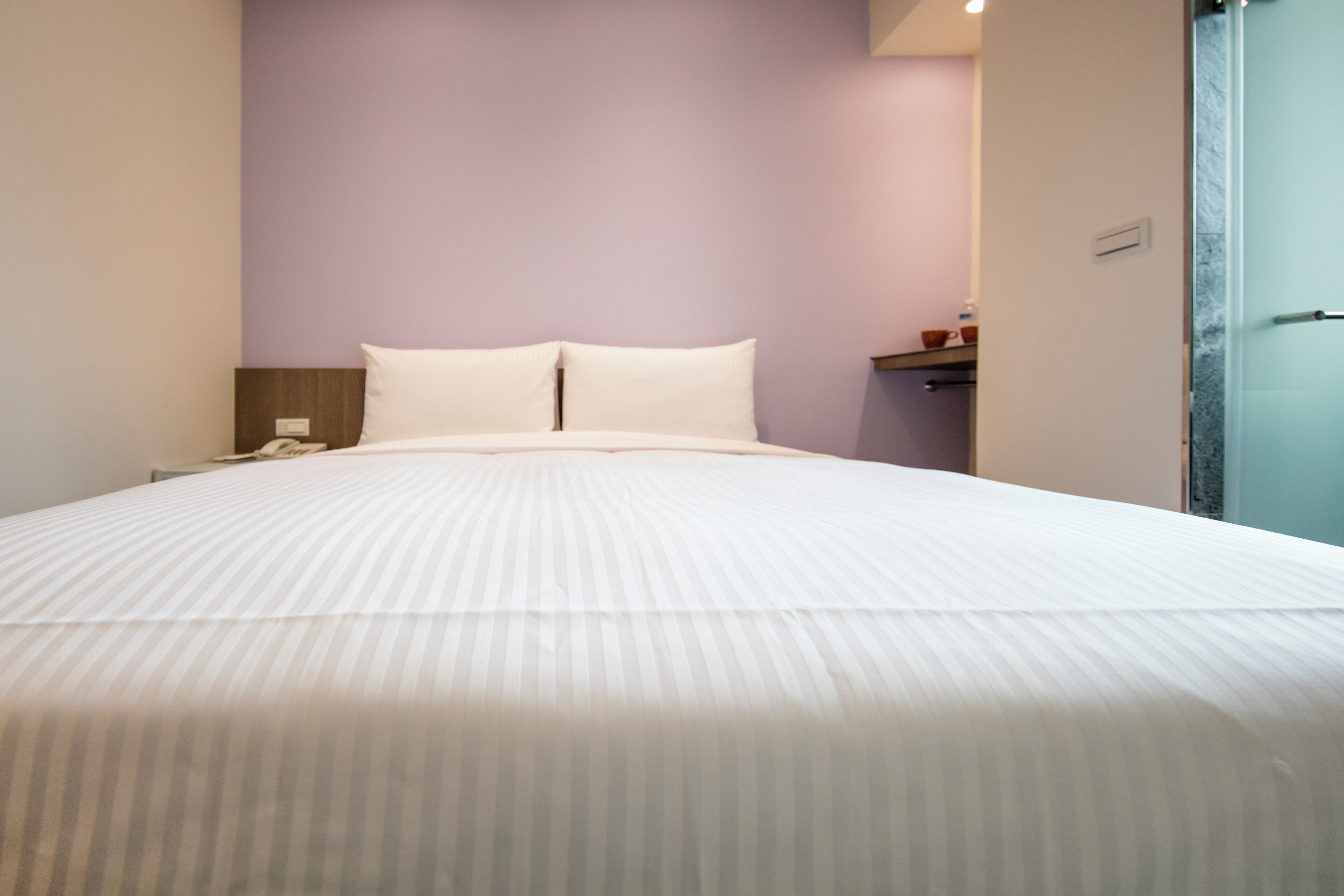 Wifi gratis y ropa de cama 