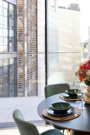 Dining - Mercury Tower (St. Julian's)