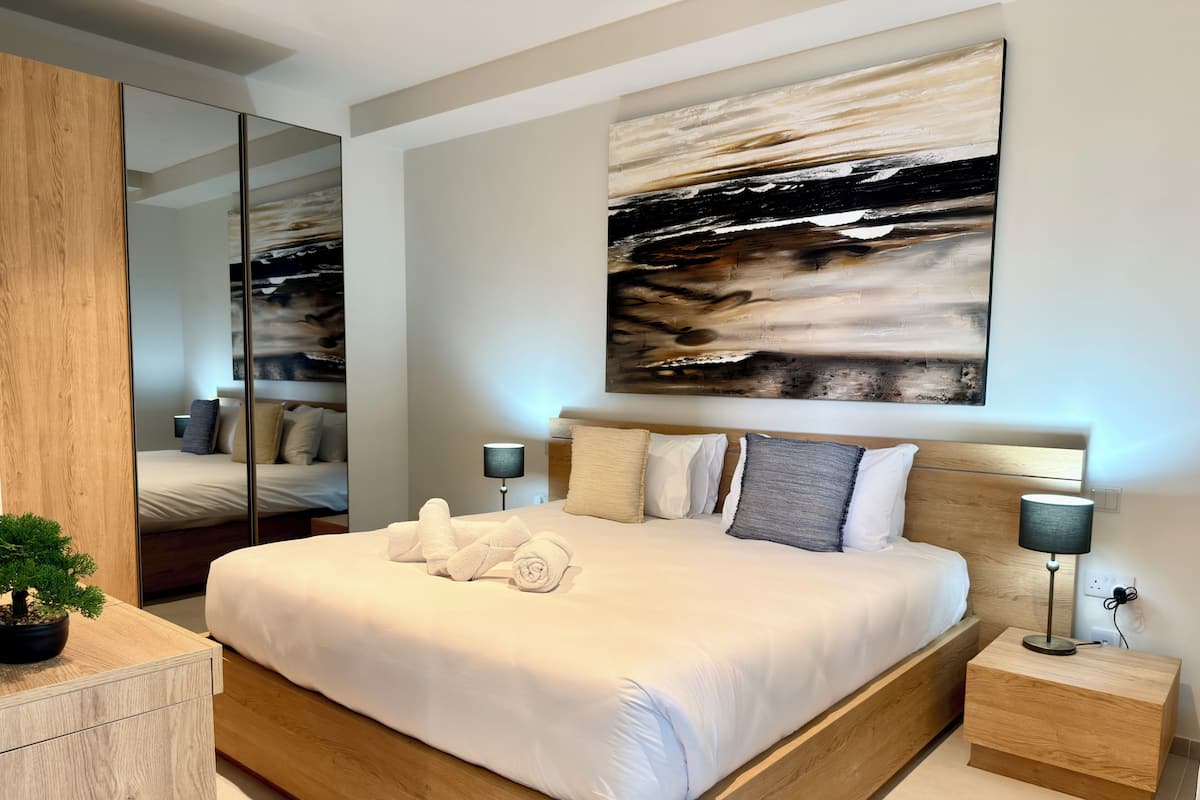 Basic Apartment, City View | Free wired internet