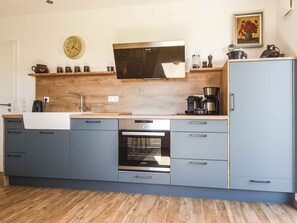 Réfrigérateur, four, plaque de cuisson, lave-vaisselle