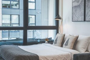 2 dormitorios, tabla de planchar con plancha, wifi gratis y ropa de cama