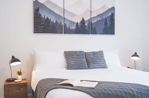 Silitysrauta/-lauta, ilmainen Wi-Fi, vuodevaatteet