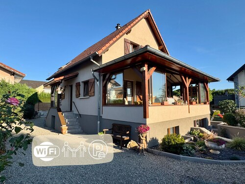 Authentic Family House with Garden and Parking