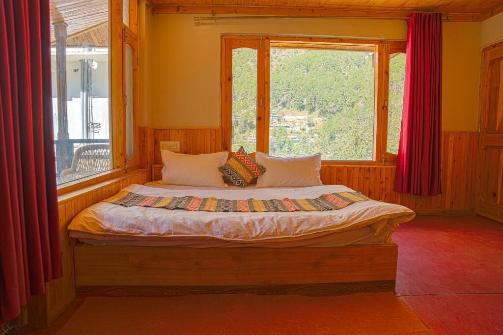 Deluxe Quadruple Room, Balcony, Mountain View | Free WiFi