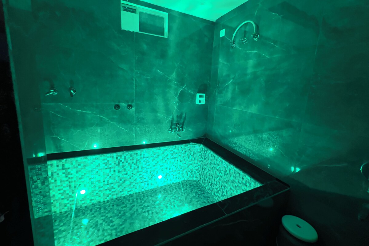  Mini Pool Room | Baño | Toallas y papel de baño 