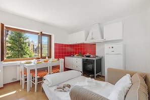 Appartement Standard, plusieurs chambres (La Piazzetta) | Coin séjour