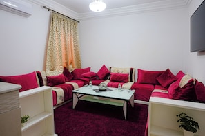 Living area - ABOUAB GUELIZ 2 APARTMENT MARRAKECH (Marrakech)