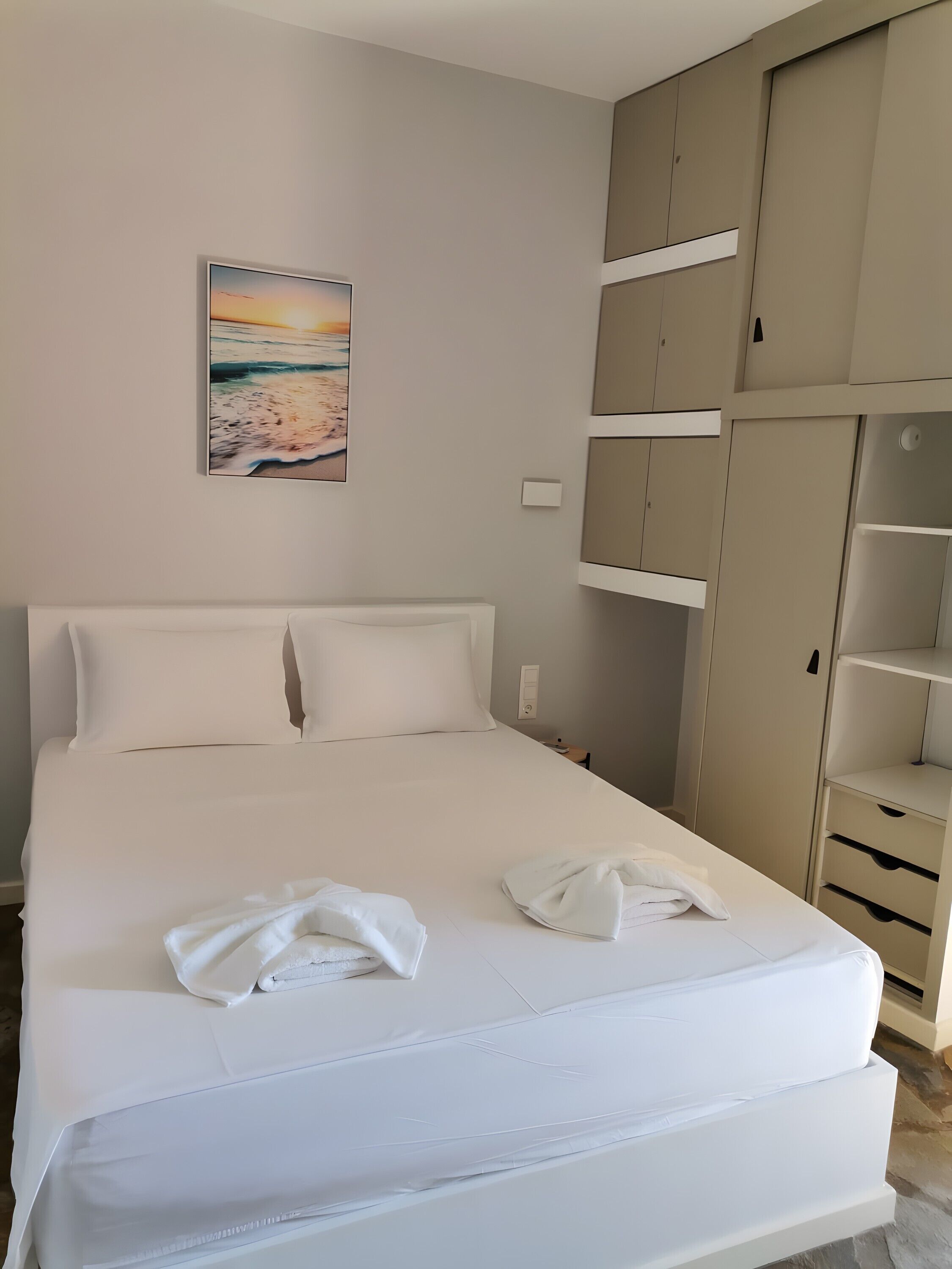 Bügeleisen/Bügelbrett, WLAN, Bettwäsche