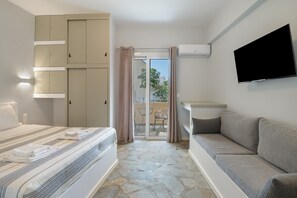 Fer et planche à repasser, Wi-Fi, draps fournis