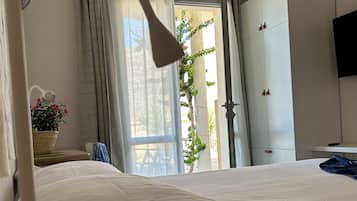 Monolocale Queen Deluxe_03 | Bureau, espace de travail pour ordinateur portable, Wi-Fi gratuit