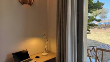 Monolocale Queen Deluxe_03 | Bureau, espace de travail pour ordinateur portable, Wi-Fi gratuit