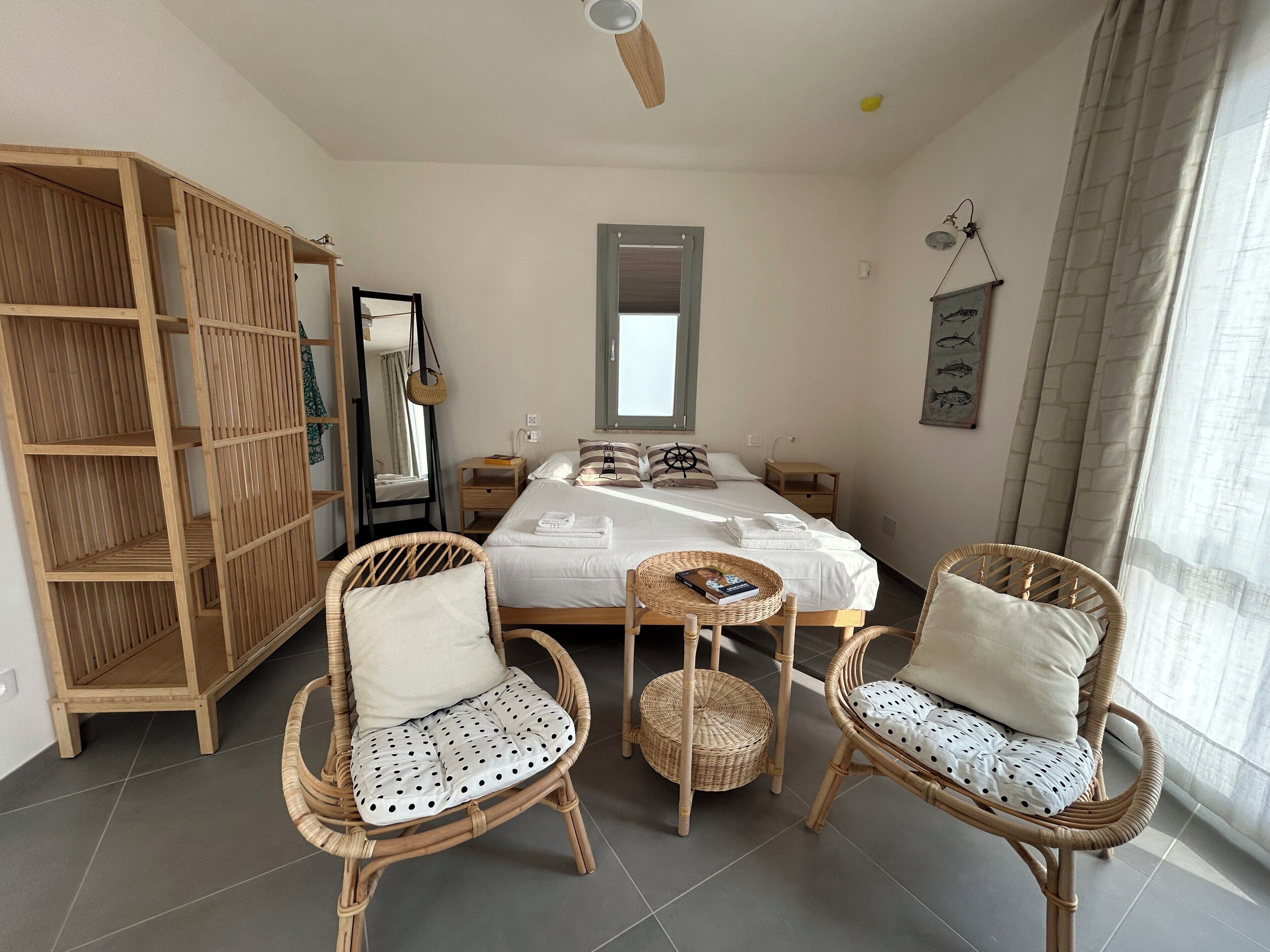 Appartamento Suite_02 | Escritorio, espacio para trabajar con un portátil, wifi gratis