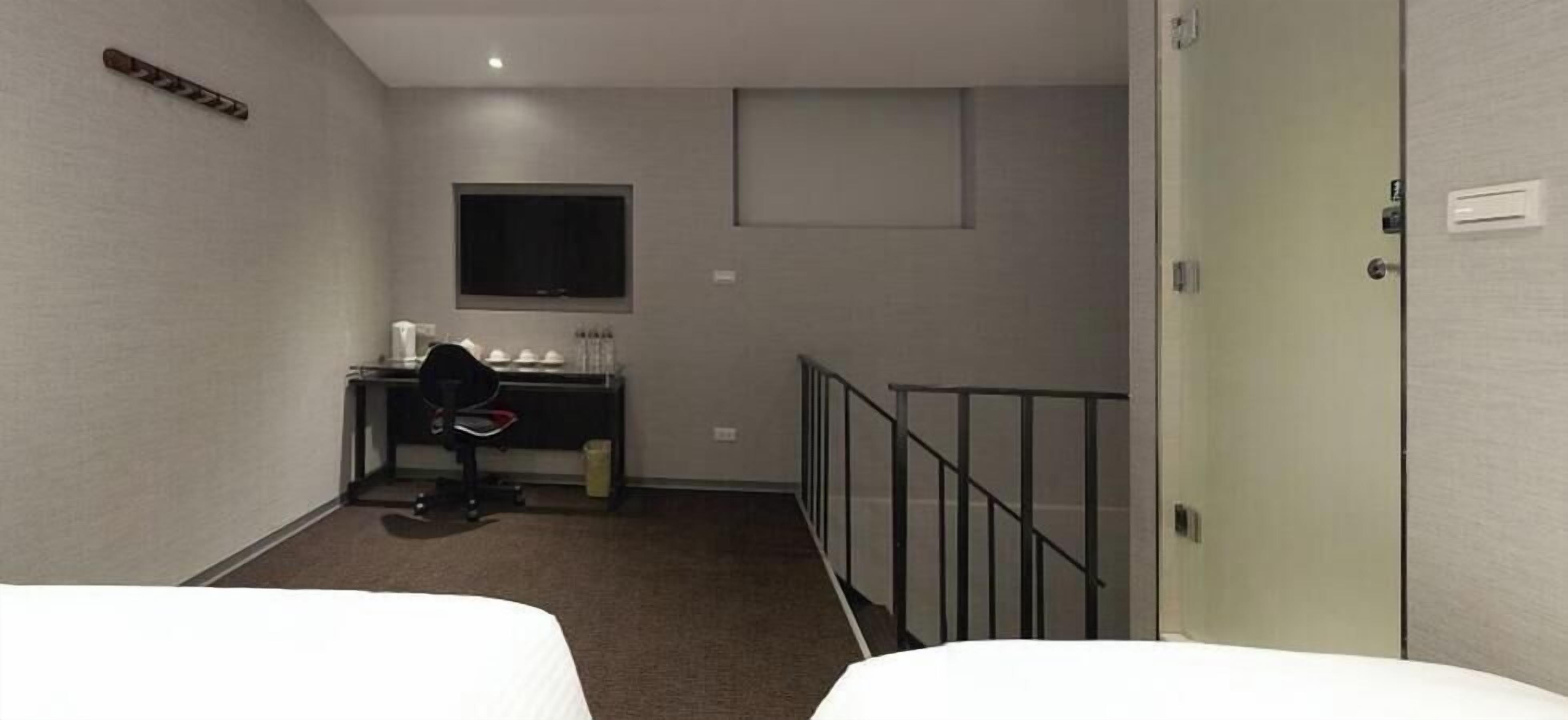 Standard Quadruple Room, Non Smoking, Pets Not Allowed | Free WiFi