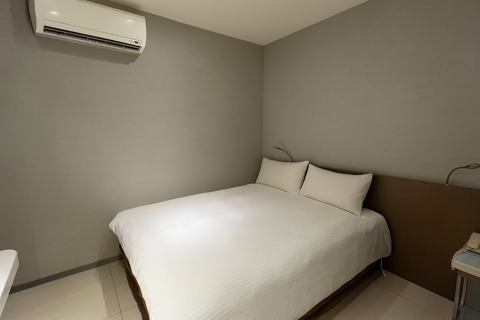 Standard Double Room, Non Smoking, Pets Not Allowed | Free WiFi