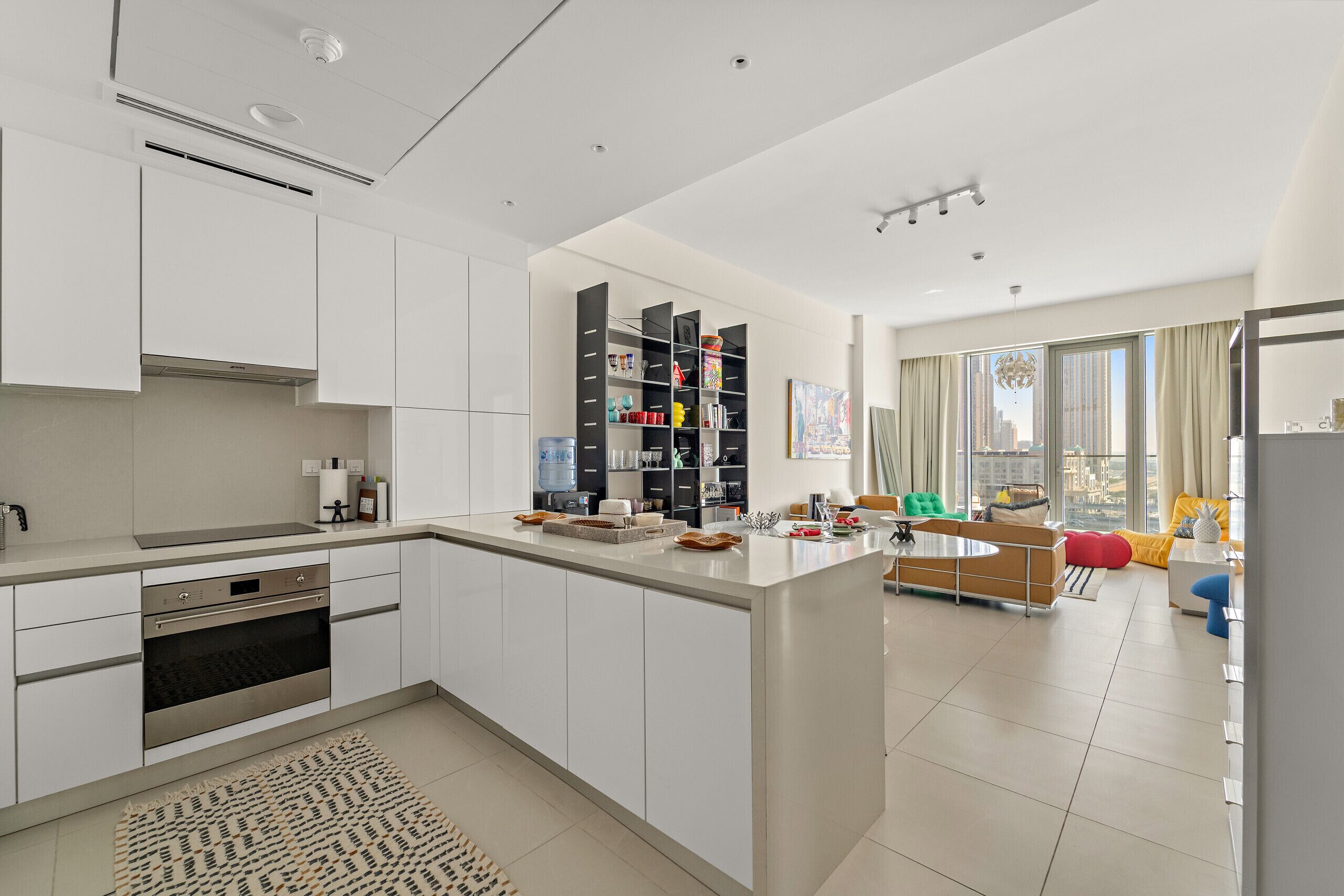 Kjøleskap, mikrobølgeovn, ovn og oppvaskmaskin