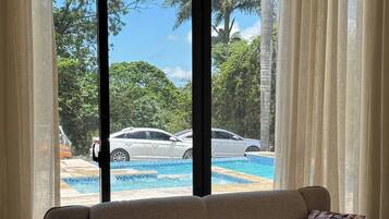 Villa, 6 Bedrooms, Accessible, Smoking | Living room