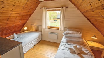 3 bedrooms, WiFi (free)