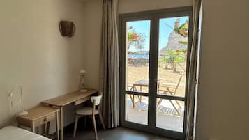 1 bedroom, desk, free WiFi