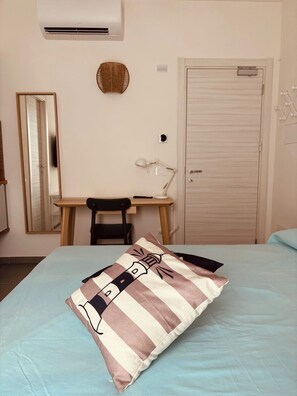 1 bedroom, desk, free WiFi