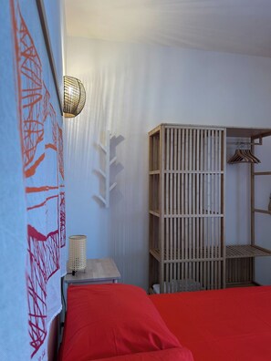 1 bedroom, desk, free WiFi