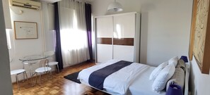 1 sovrum, strykjärn/strykbräda, wi-fi och sängkläder