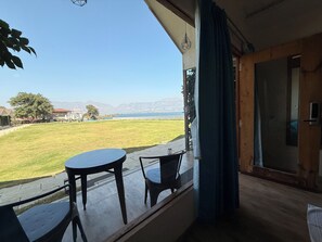 Tempat makan outdoor