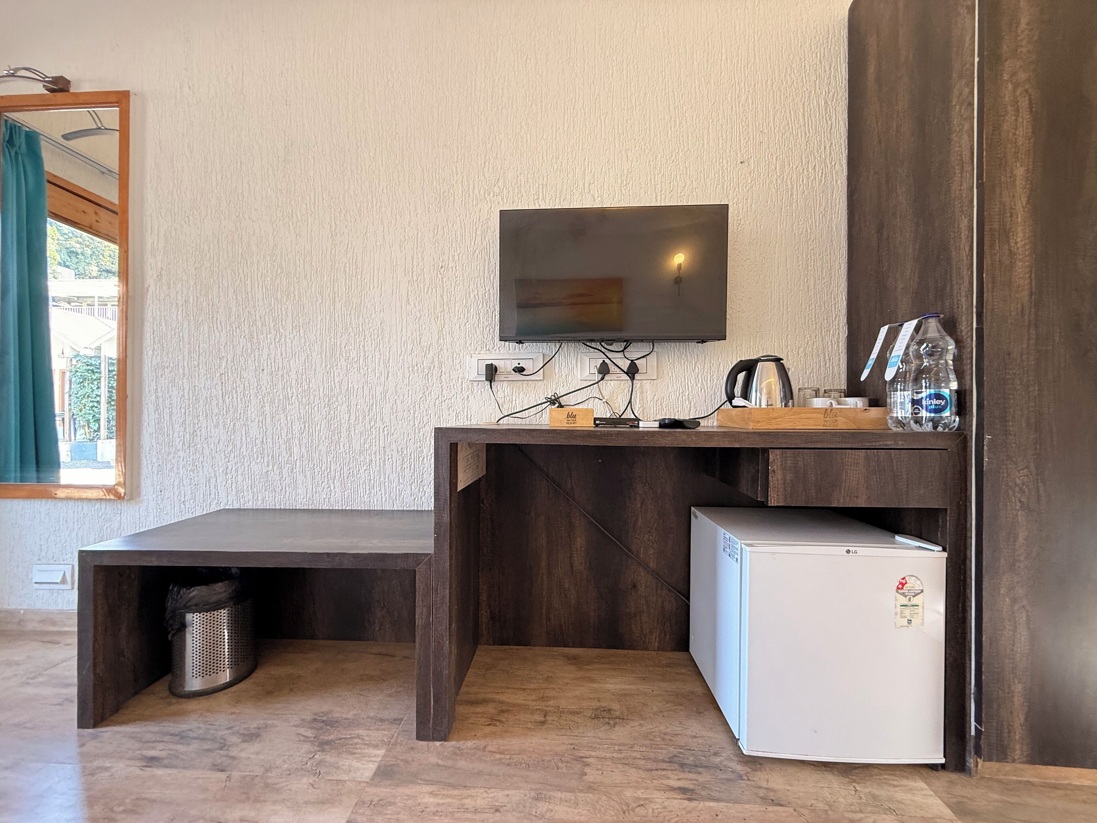 المنشأة من الداخل