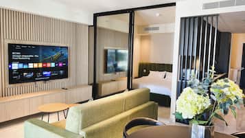 Basic Apartment, City View | Free wired internet