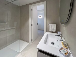 Bathroom - Mercury Suites (St. Julian's)