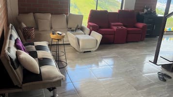 Villa, 5 Bedrooms, Smoking, Private Pool | Living area