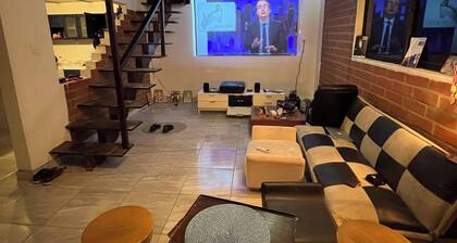 Villa With Spectacular Medellin View With Pool and Mini Basket-futbol Field