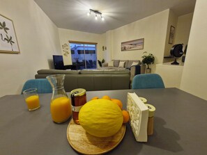 Interior - ☆Modern Apartment within walking distance of the beautiful historic Town Tavira☆ (Tavira)