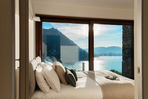 4 habitaciones y tabla de planchar con plancha 