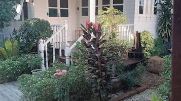 Ferienhaus, 2 Schlafzimmer, Balkon, Gartenblick | Terrasse/Patio