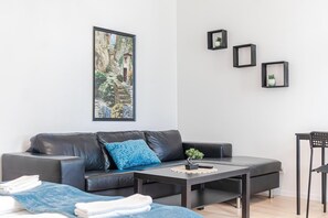 Basic Apartment | Interior - Charming 1BR Getaway Central Meidling (Vienna)