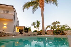 Outdoor pool, a heated pool - Prestigious detached villa with heated outdoor pool and spa (Sicilia)