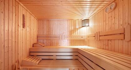 Hotel Bären – Three-Star: Double Room 6 / Breakfast Included / 3 Guests / Balcony & WiFi