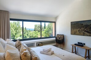 3 bedrooms, iron/ironing board, Internet, bed sheets - Triplex sea view 100m beach Gulf of St Tropez (Sainte-Maxime)