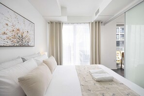 2 dormitoris, planxa i posts de planxar, wifi i roba de llit 