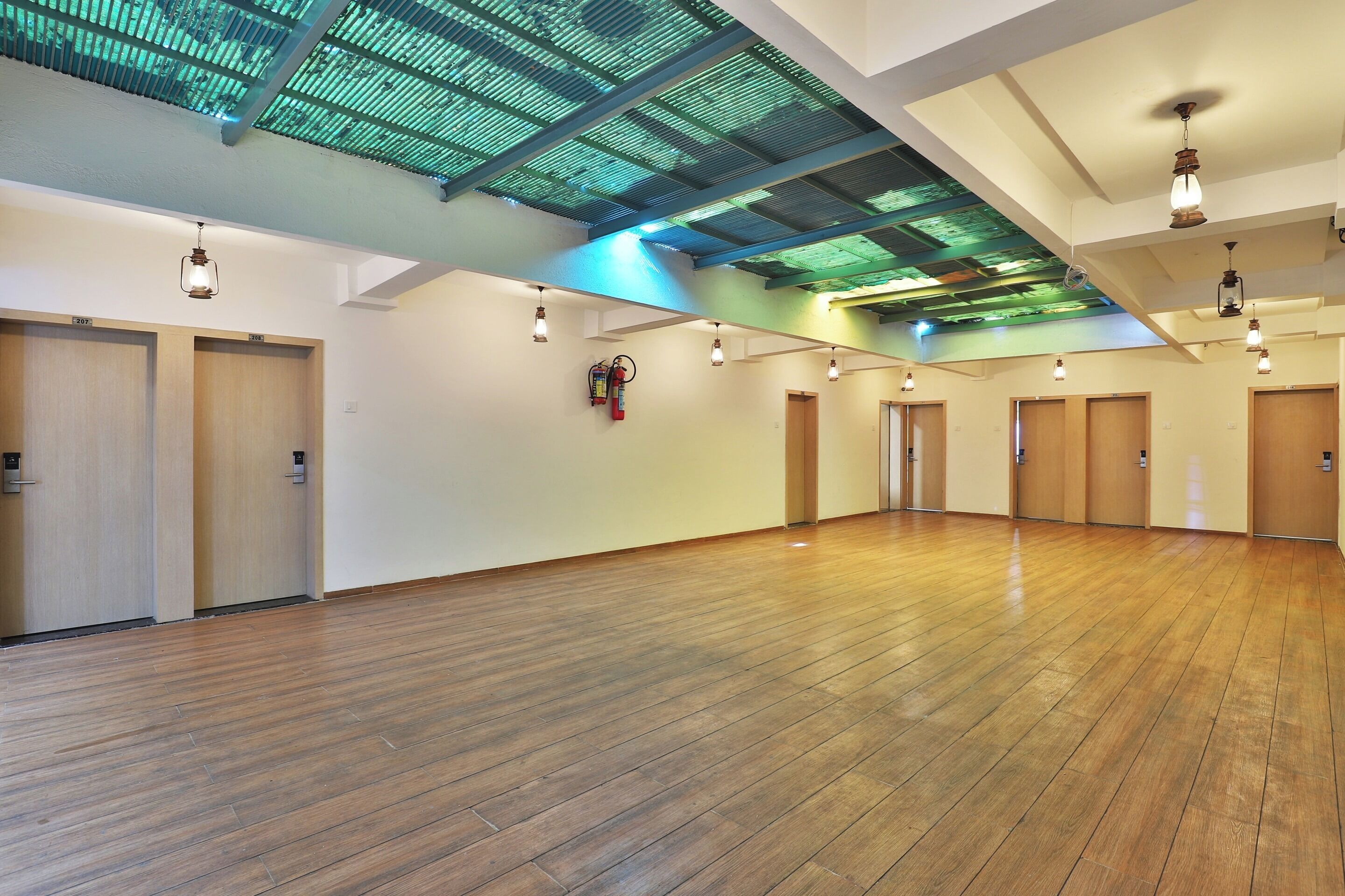 المنشأة من الخارج