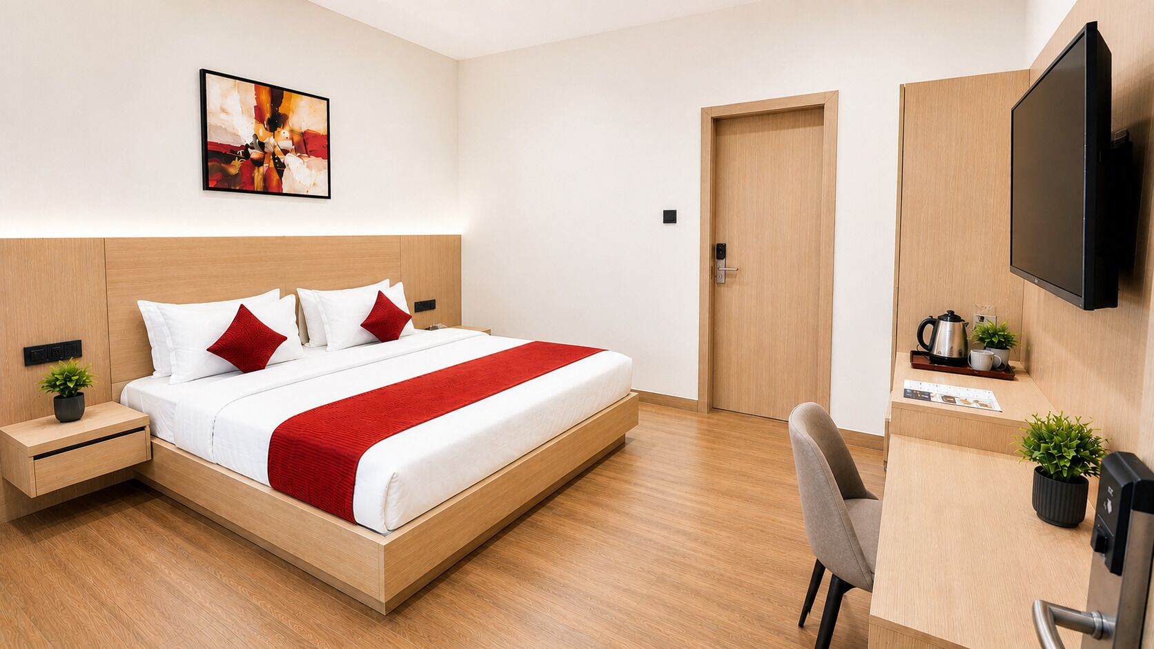Executive Class Room | Desk, soundproofing, free WiFi, bed sheets