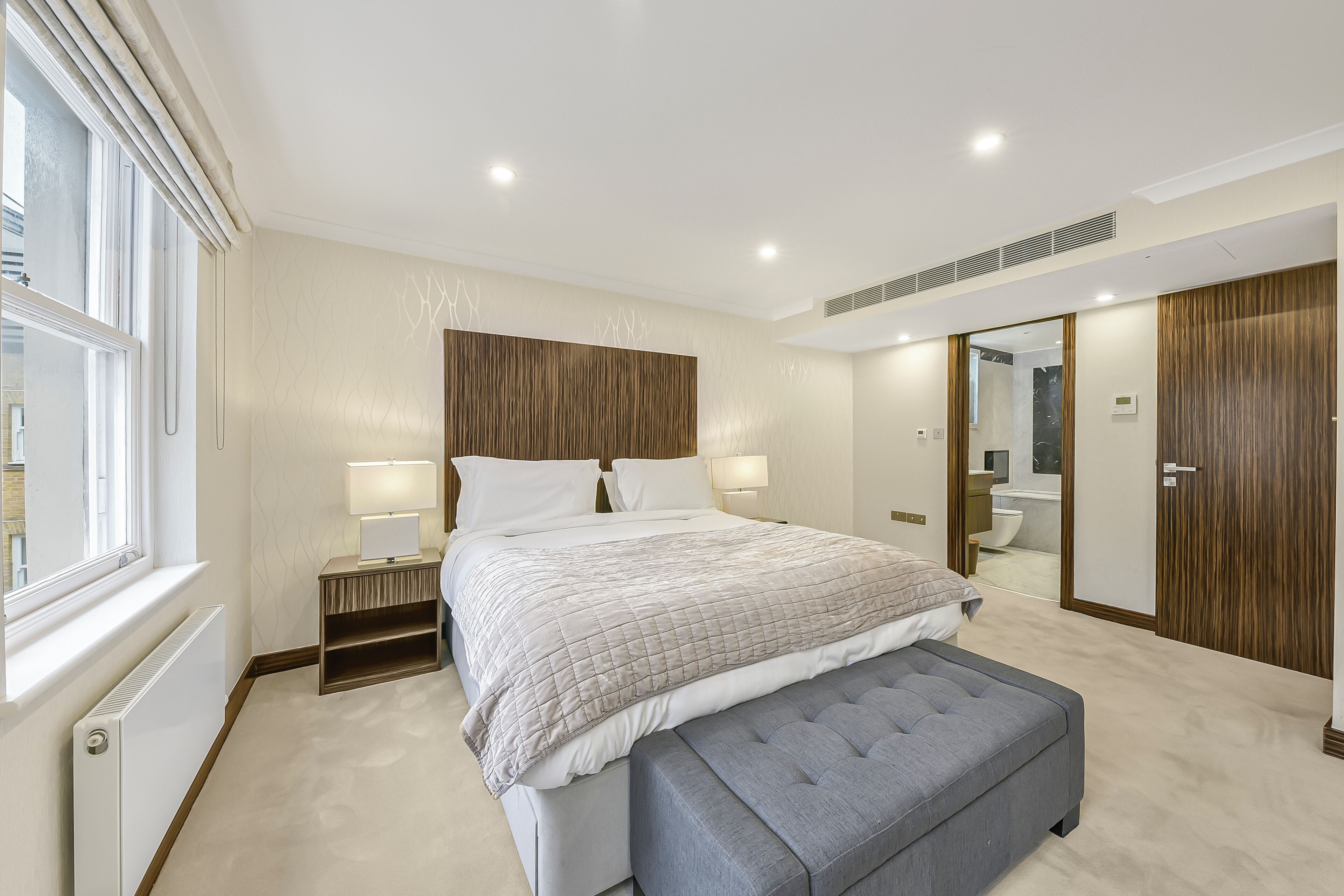 Bureau, fer et planche à repasser, Wi-Fi gratuit