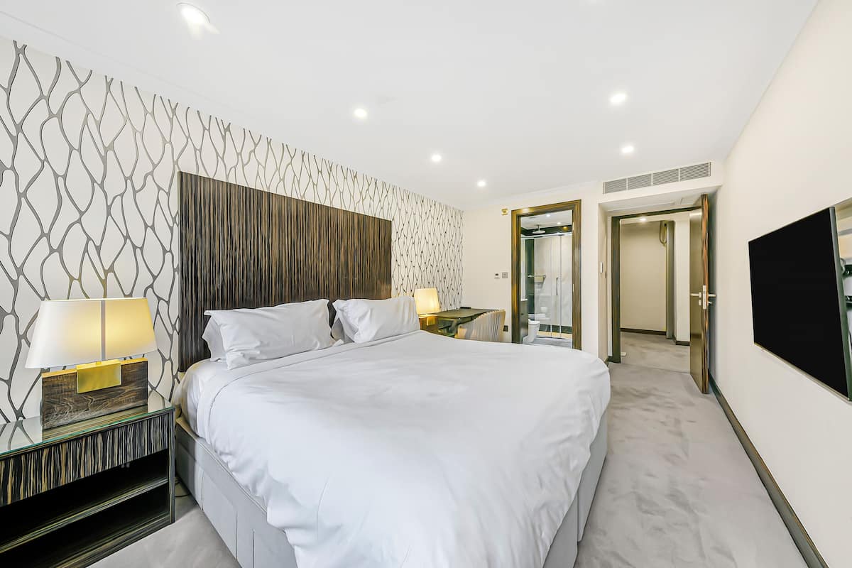 Bureau, fer et planche Ă repasser, Wi-Fi gratuit