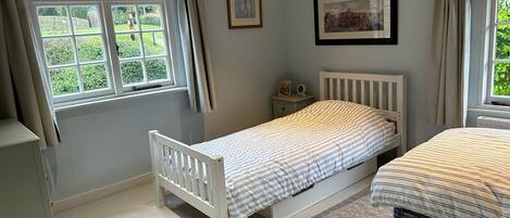 4 chambres, décoration personnalisée, ameublement personnalisé