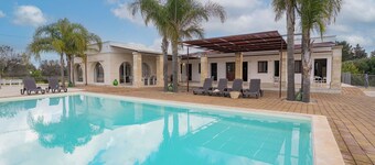 Villa i San Vito Dei Normanni med 6 soverom som kan romme 12
