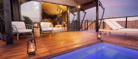 Luxury Suite, 1 King Bed with Sofa bed, Private Pool, Park View