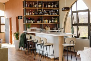 酒吧（店内）