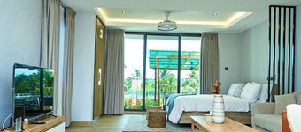 The Dawn at Volta Vista - Riverside Studio with Pool, WiFi & Power Backup