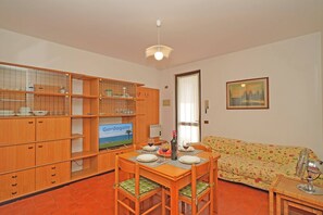 House - Lina s Apartment in Moniga del Garda (Moniga del Garda)