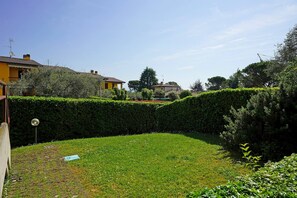 House | 2 bedrooms - Lina s Apartment in Moniga del Garda (Moniga del Garda)